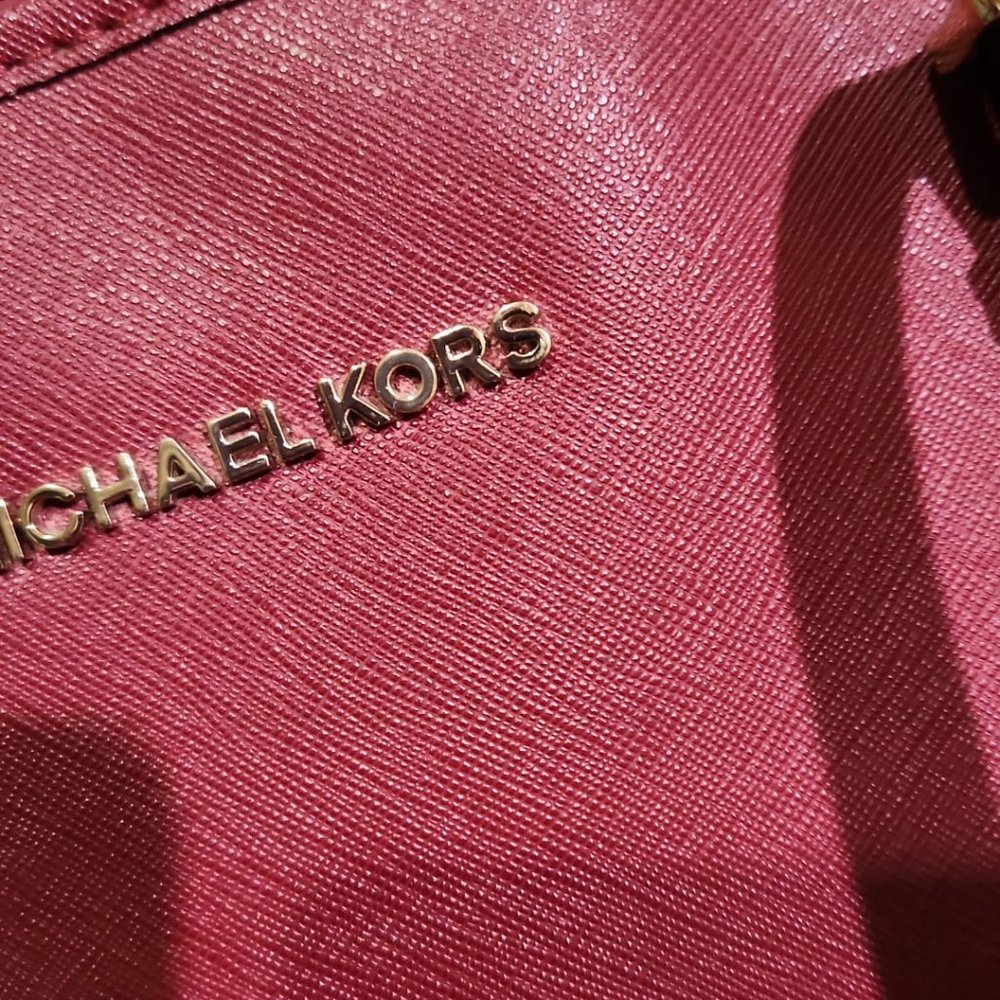 Michael Kors Mulberry Jet Set Serrafino Leather Tote - Picture 3 of 4